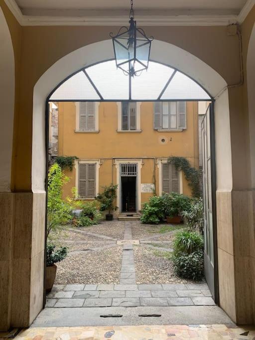 Appartamento Incantevole Nel Cuore Di Milano Exteriör bild
